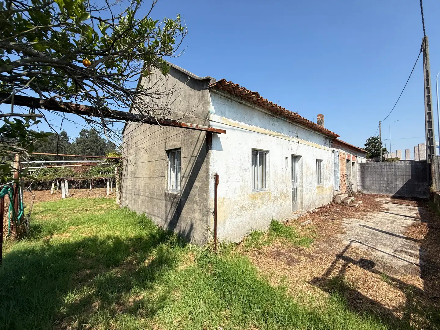 Vista exterior de Finca rústica en venda en Cambados amb Jardí privat