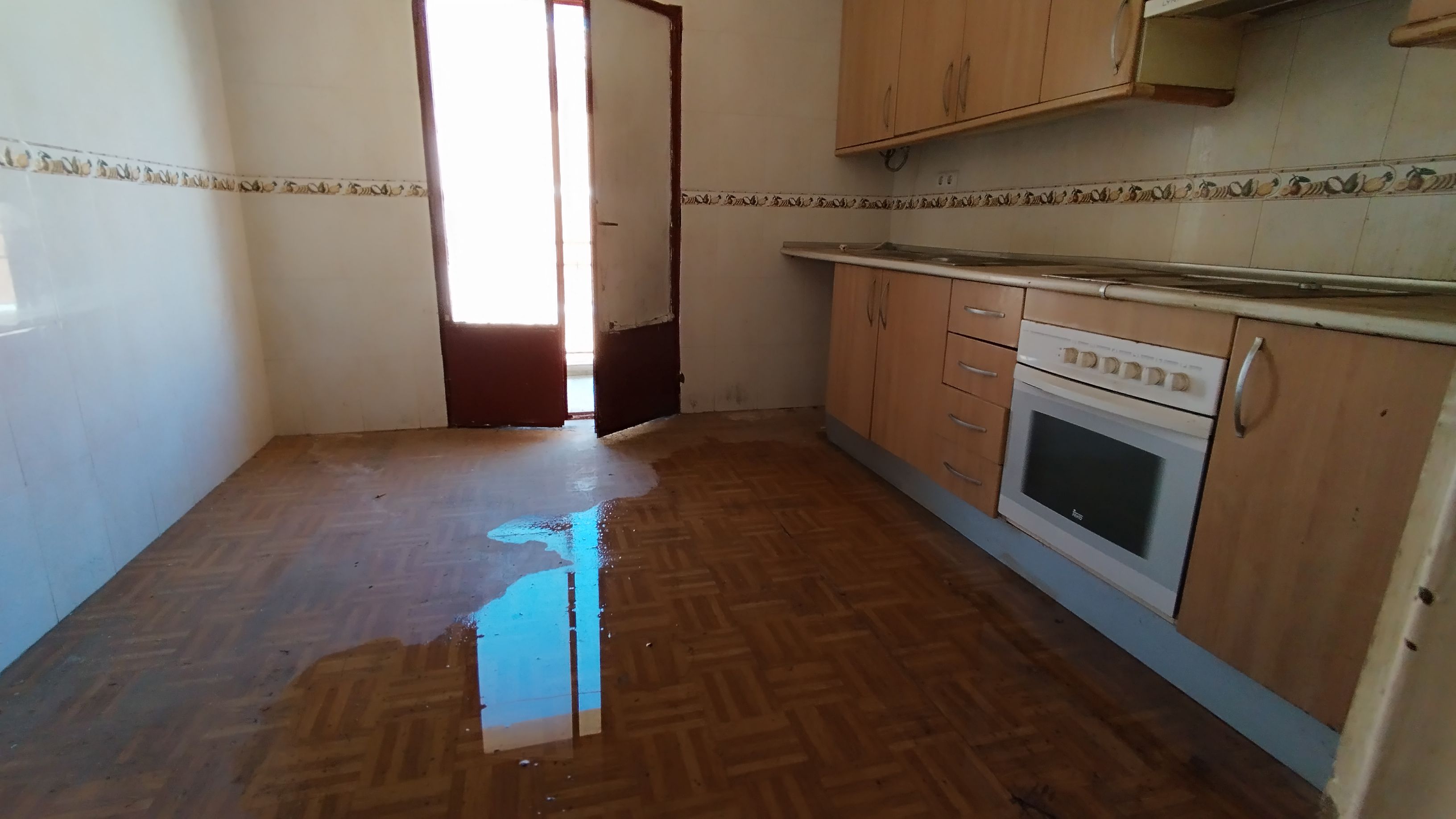 Cuina de Pis en venda en Valdepeñas amb Terrassa