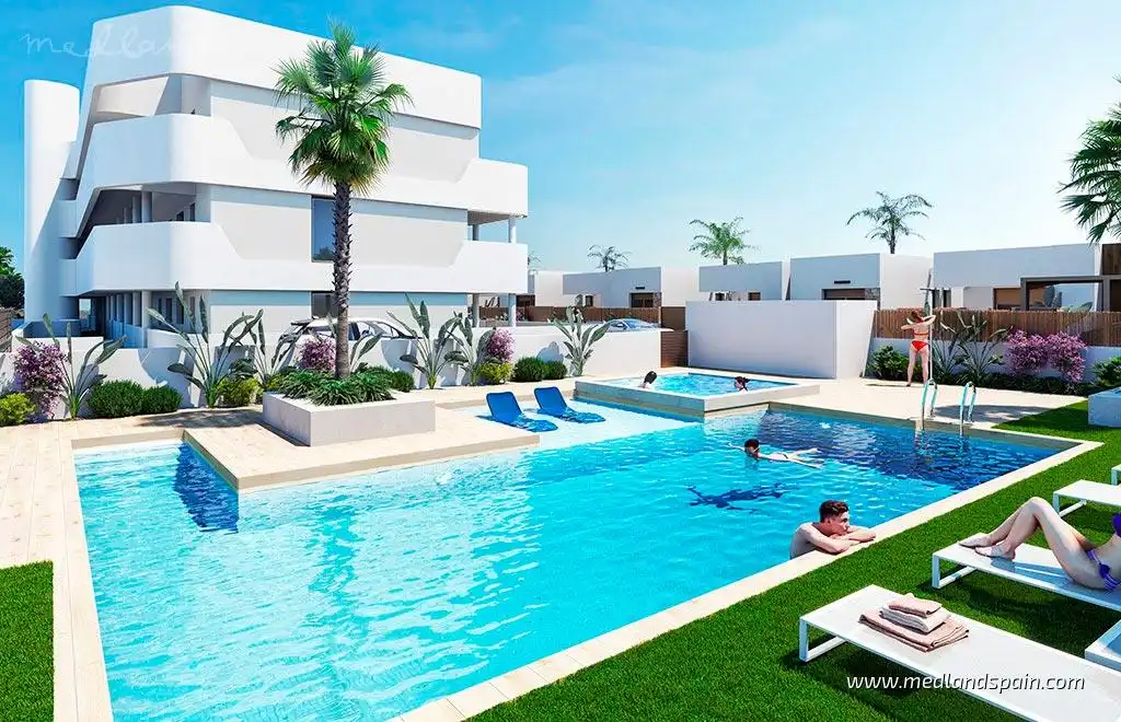 Apartamento con piscina en venta en Las Lomas de Rame - Bahía Bella, imagen 4