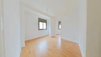 Bedroom of Flat for sale in L'Hospitalet de Llobregat  with Terrace and Oven