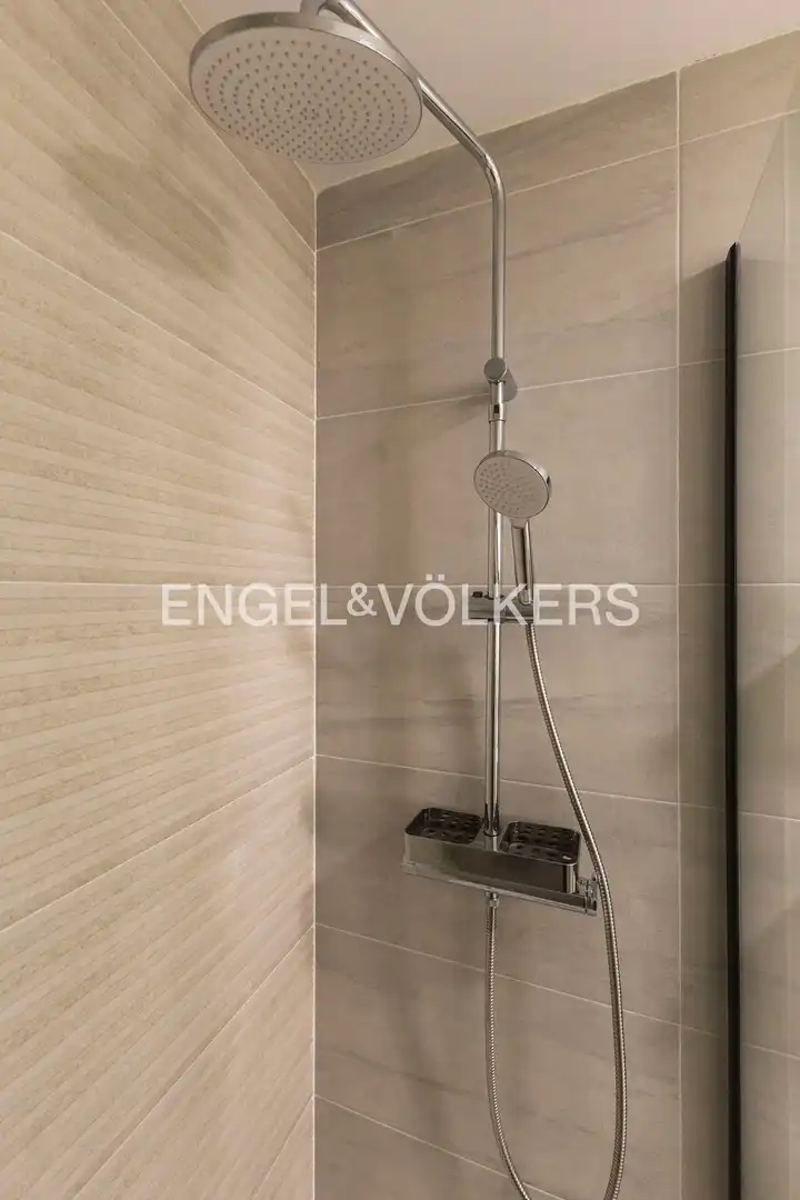 Baño de Planta baja de alquiler en Madrid con Aire acondicionado y Calefacción