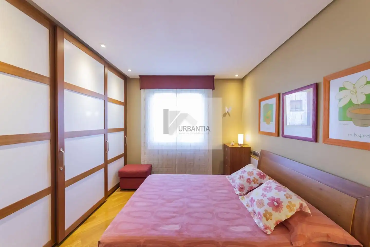 Habitación de Casa o chalet en venta en Cizur con Calefacción, Jardín privado y Parquet