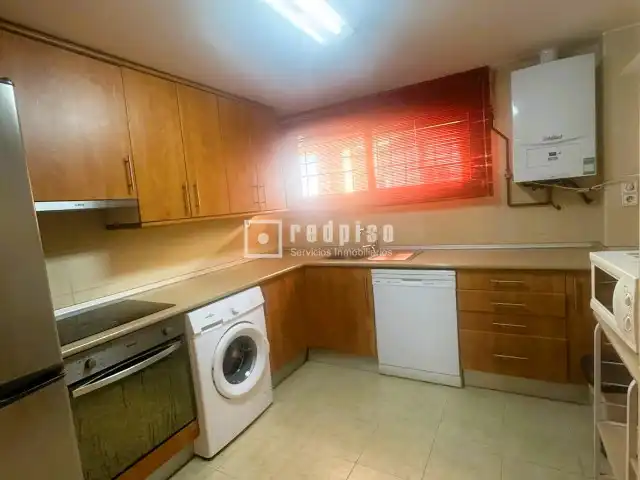 Attic for rent in Parla, Madrid
