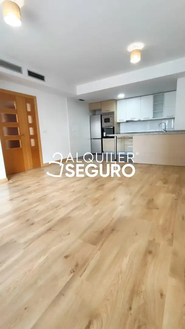 Piso de alquiler en Paterna con Aire acondicionado, Calefacción y Terraza