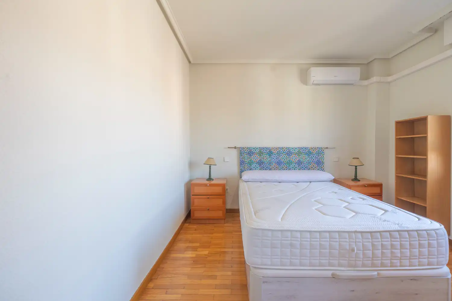Wohnung zur Miete in Calle de las Naves, Acacias