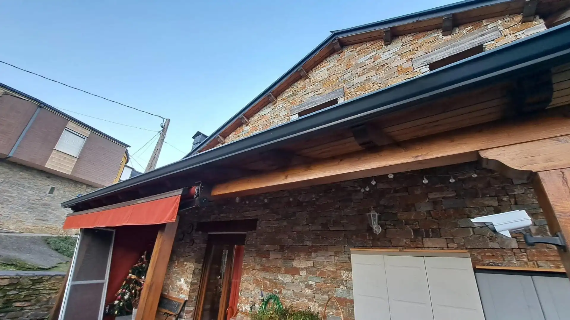 Außenansicht von Country house zum Verkauf in Toral de los Vados