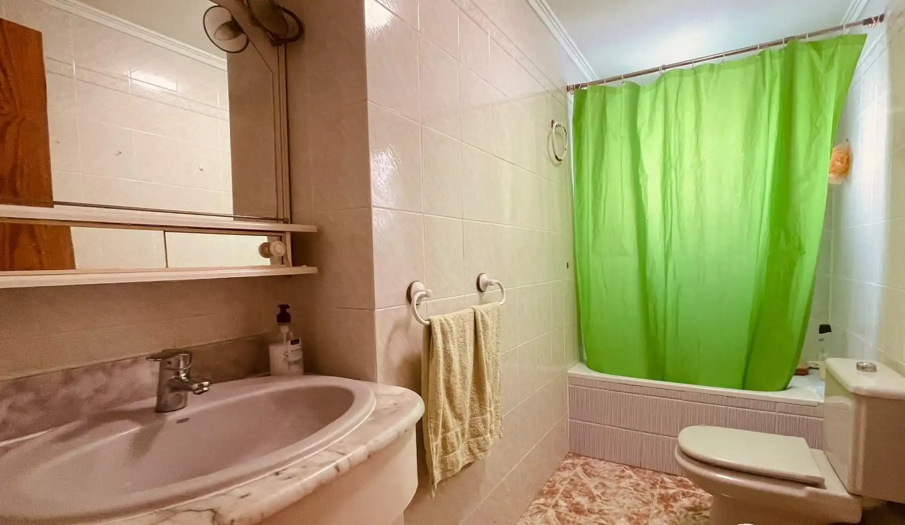 Bathroom of Flat for sale in Quartell, Valencia