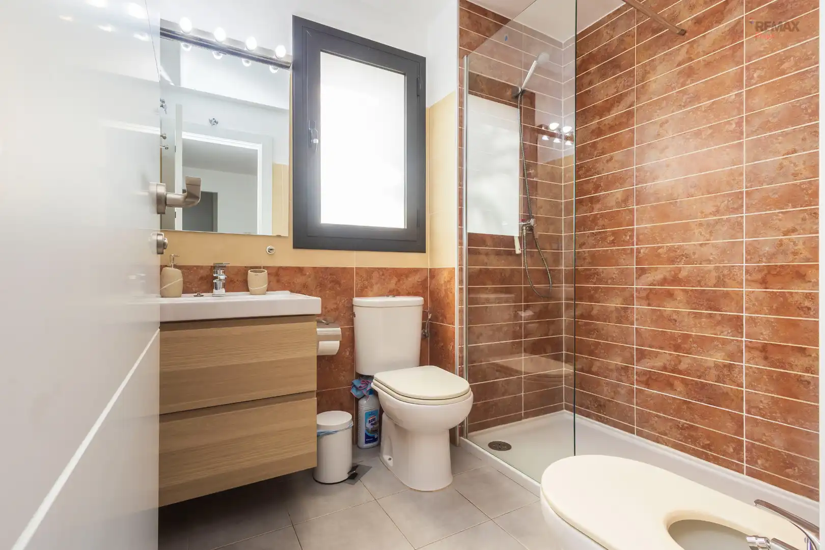Bathroom of Apartments for sale in Vera  with Air Conditioner, Private garden and Terrace