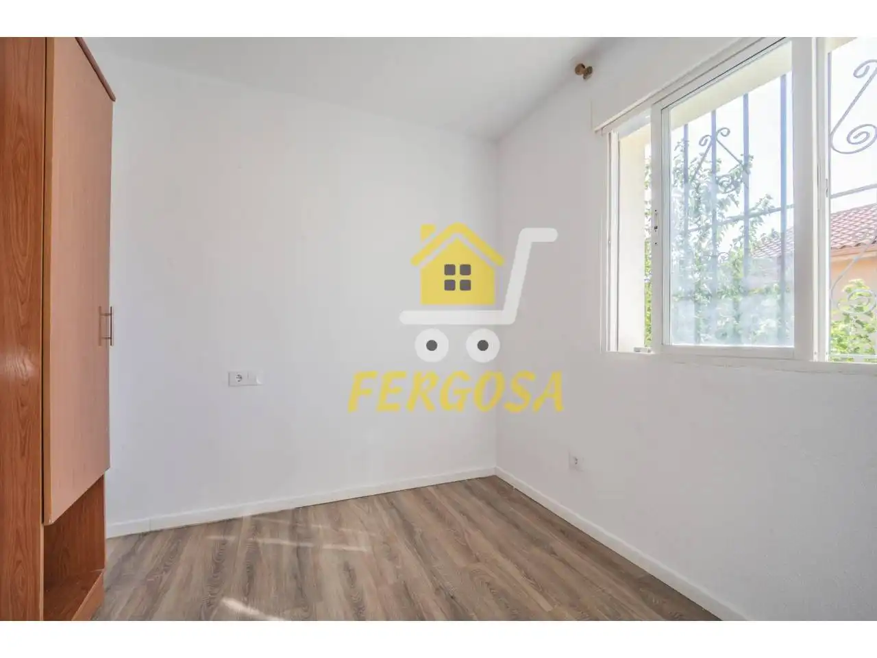 Dormitori de Casa adosada en venda en Las Ventas de Retamosa amb Jardí privat, Terrassa i Piscina