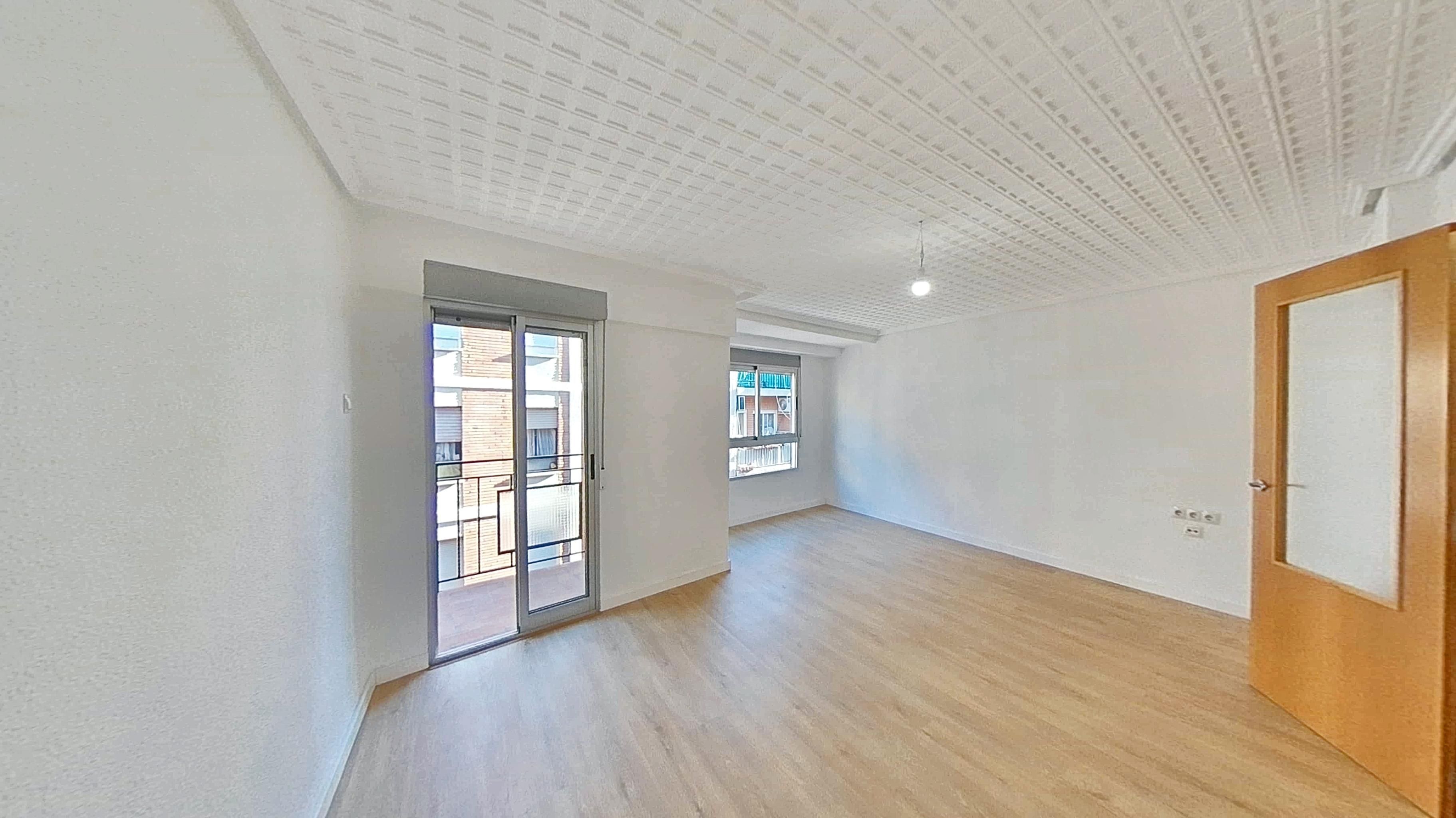 Bedroom of Flat to rent in Xirivella  with Oven and Pets allowed