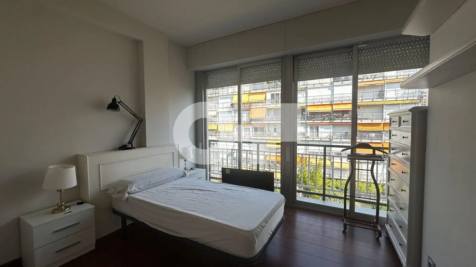 Schlafzimmer von Wohnung zur Miete in Barcelona mit Parkett, Terrasse und Alarm