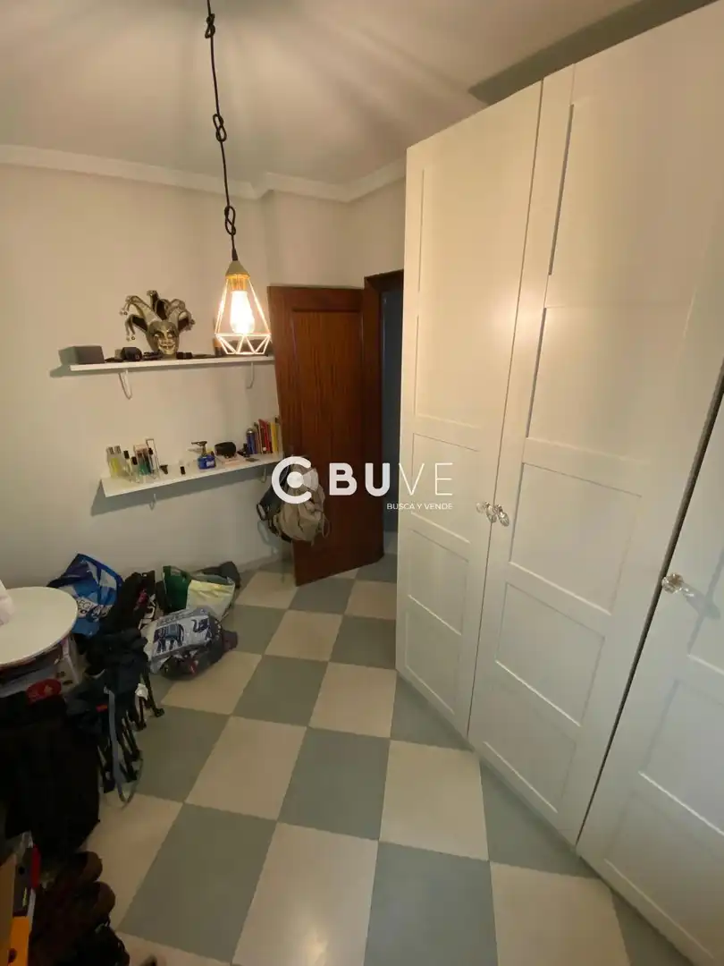 Dormitori de Casa o xalet en venda en Alcalá de Guadaira amb Aire condicionat, Traster i Moblat