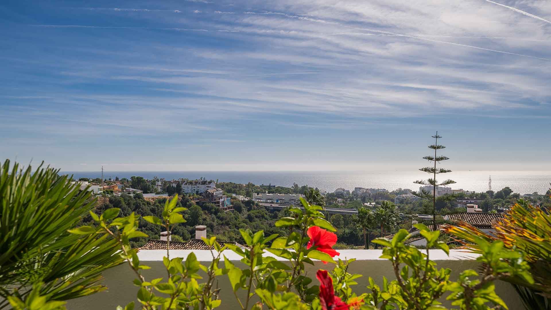 Garden of Attic for sale in Marbella  with Air Conditioner, Terrace and Storage room