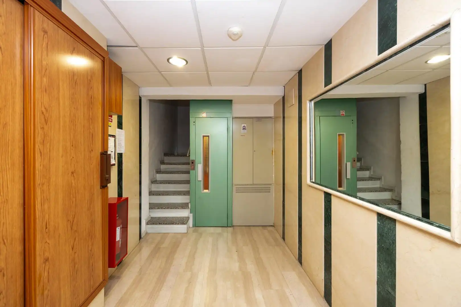 Flat for sale in Granada