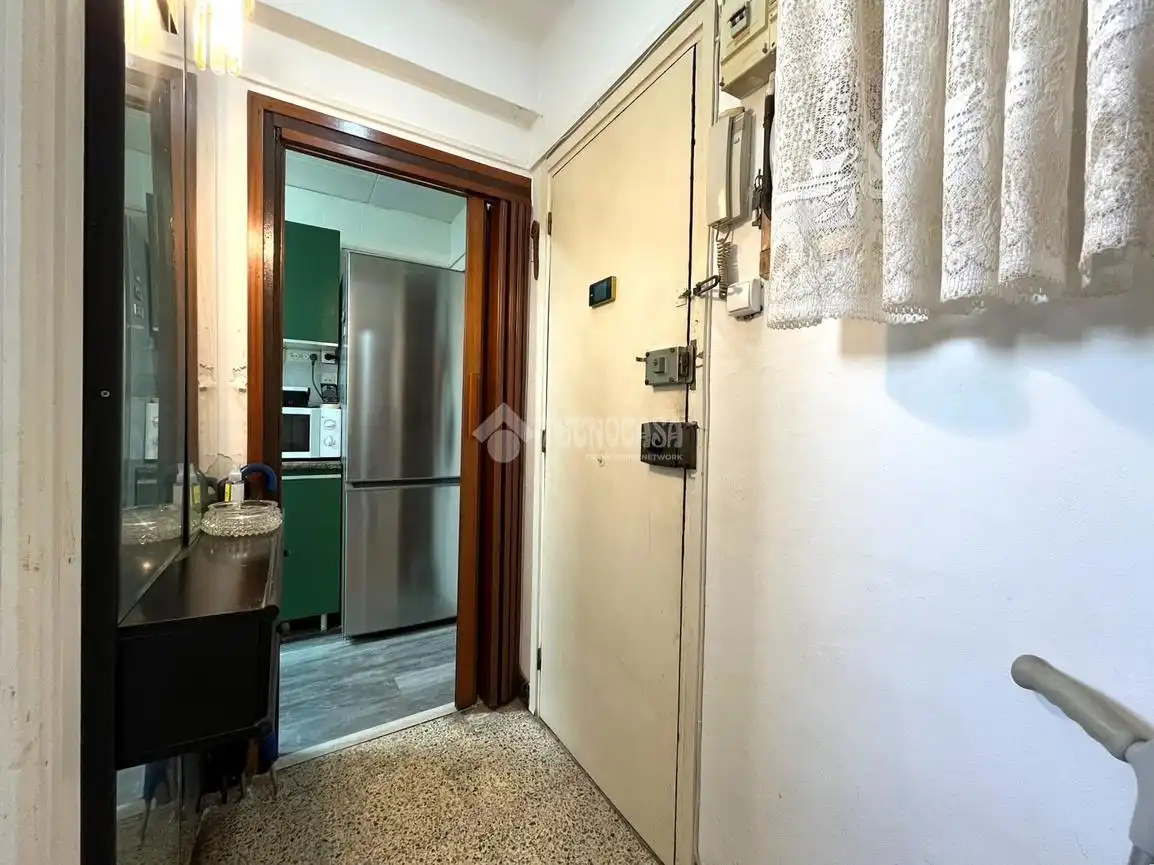 Piso en venta en L'Hospitalet de Llobregat con Terraza