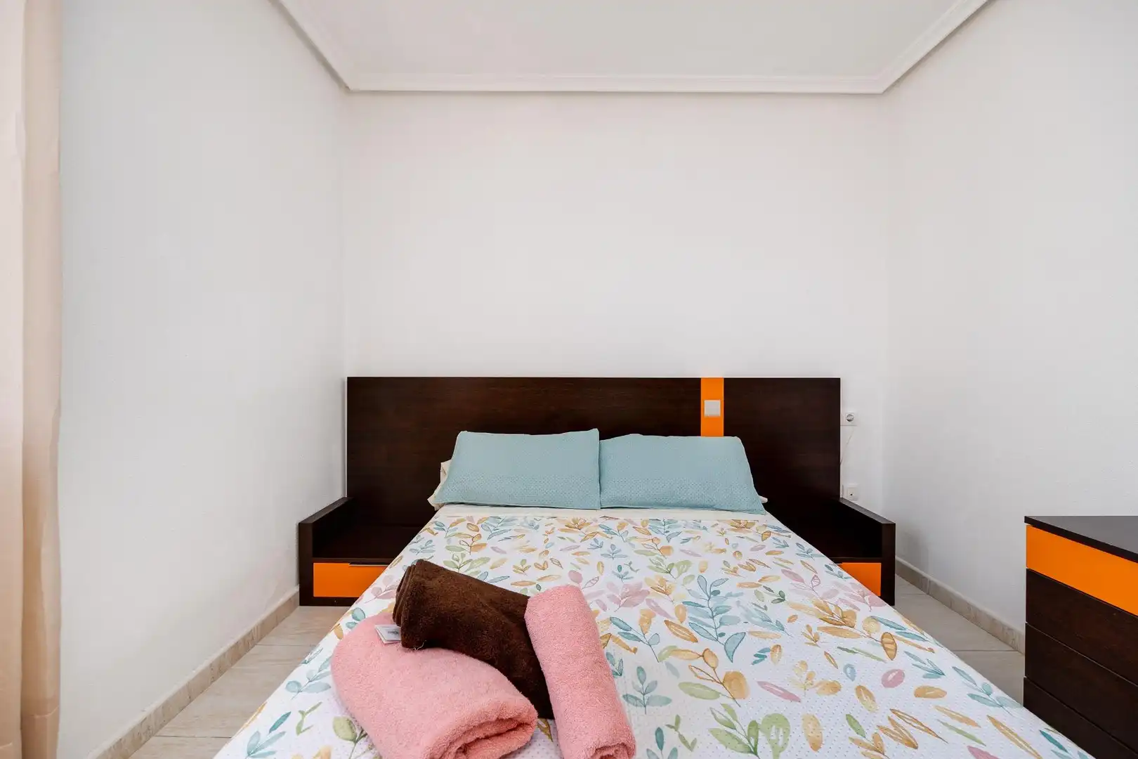 Habitación de Piso en venta en Orihuela con Aire acondicionado, Amueblado y Piscina comunitaria