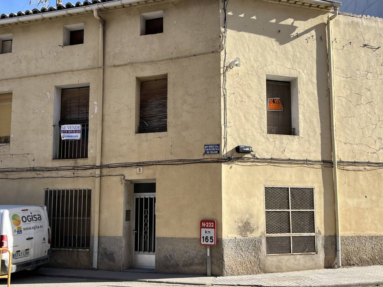 Vista exterior de Casa o xalet en venda en Híjar amb Moblat