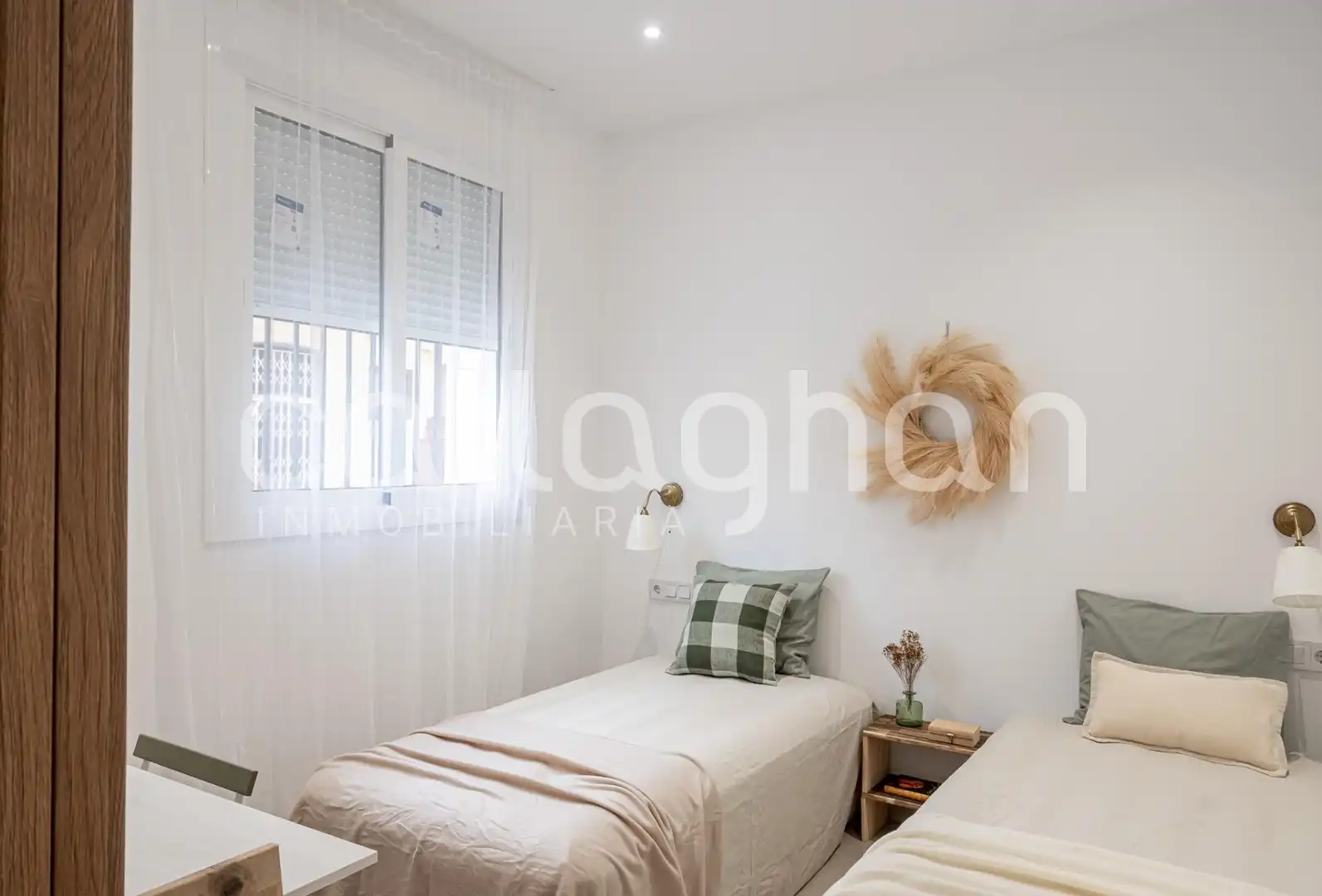 Schlafzimmer von Erdgeschoss zum Verkauf in Valencia mit Terrasse