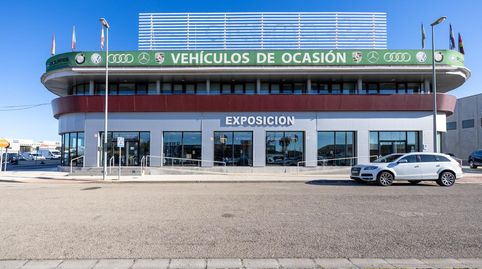 SE VENDE EDIFICIO COMERCIAL TOTALMENTE INSTALADO A PIE DE CARRETERA EN POLIGONO ZARATE PELIGROS