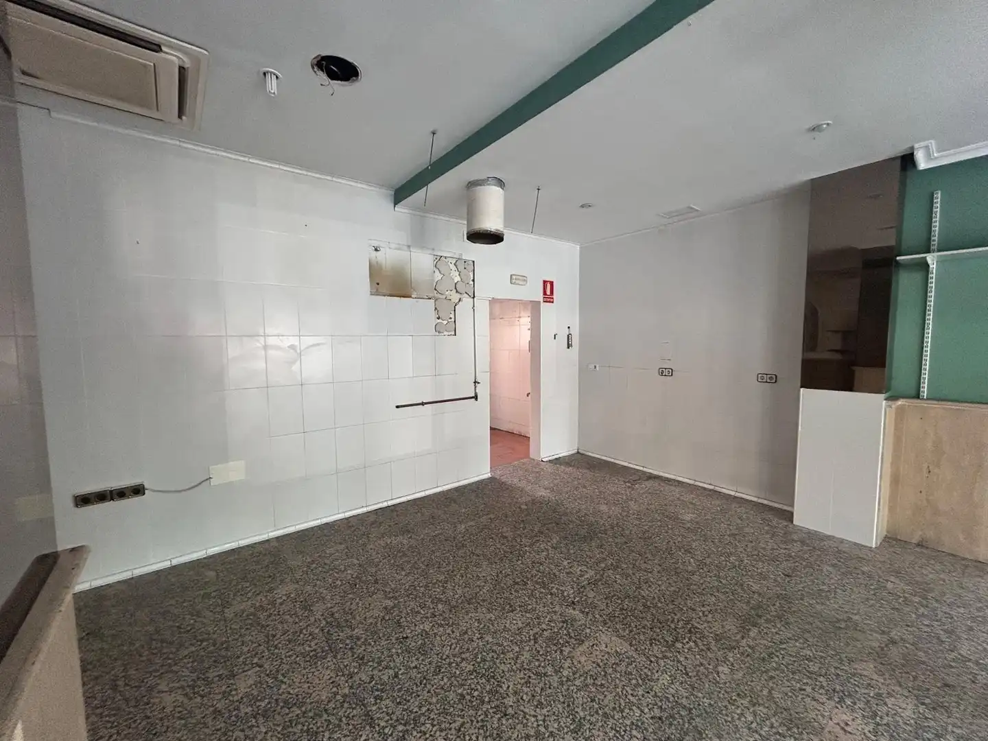 Local comercial en venta en Poniente-Sur, imagen 4