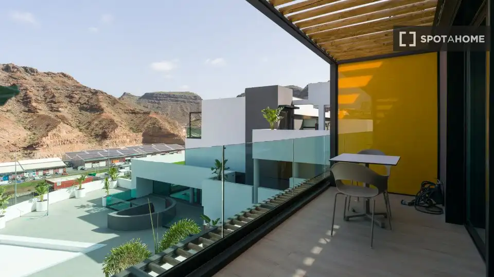 Terrasse von Wohnungen zur untervermieten in Mogán mit Klimaanlage, Heizung und Terrasse