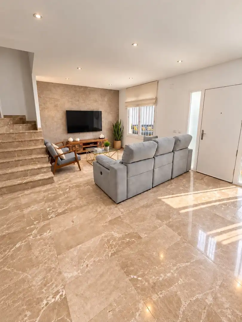 Sala d'estar de Casa adosada de lloguer en Playamar - Benyamina