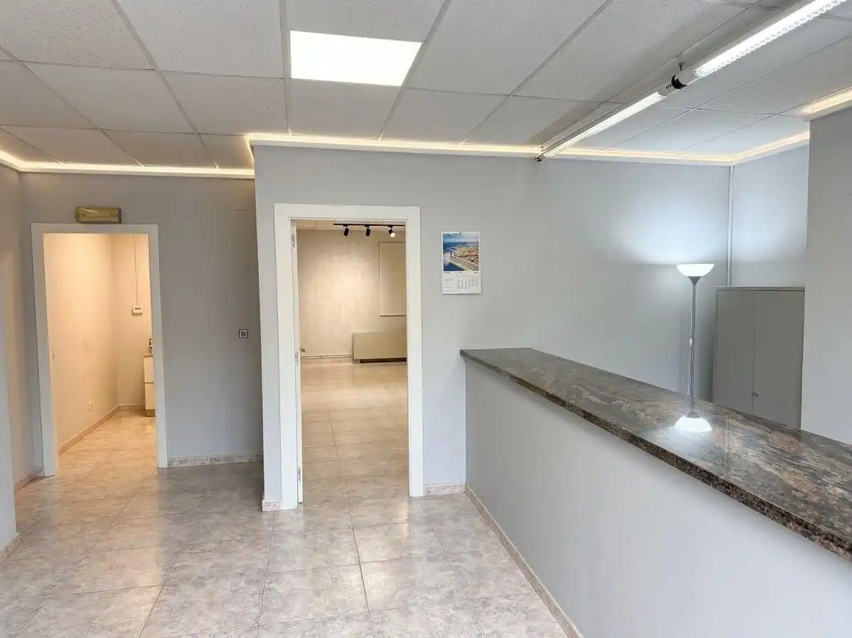 Local comercial en venda a Les Roquetes, imagen 14
