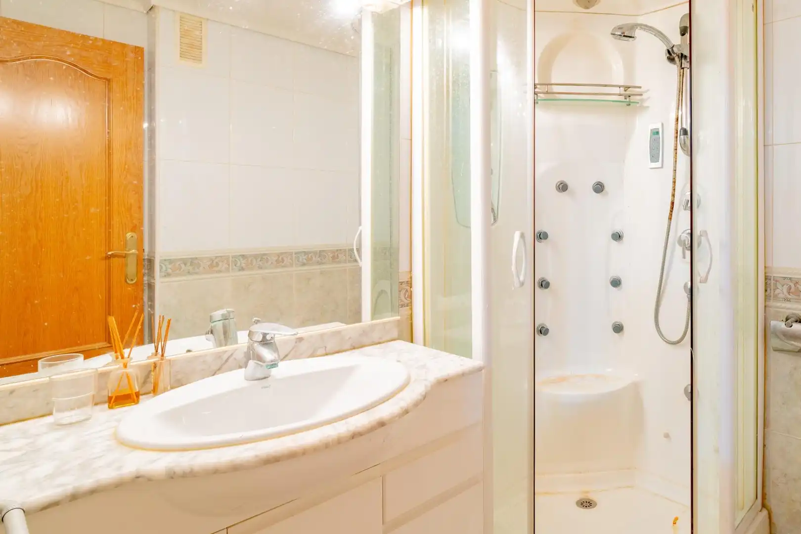 Baño de Piso en venta en Almazora / Almassora con Calefacción y Balcón