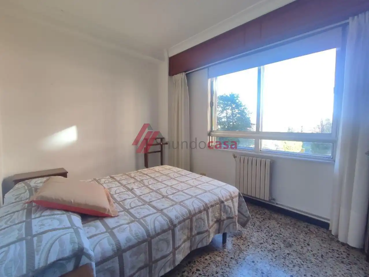 Habitación de Piso de alquiler en Ferrol con Calefacción y Amueblado
