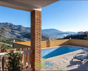 Vista exterior de Casa o xalet en venda en Itrabo amb Jardí privat, Terrassa i Piscina