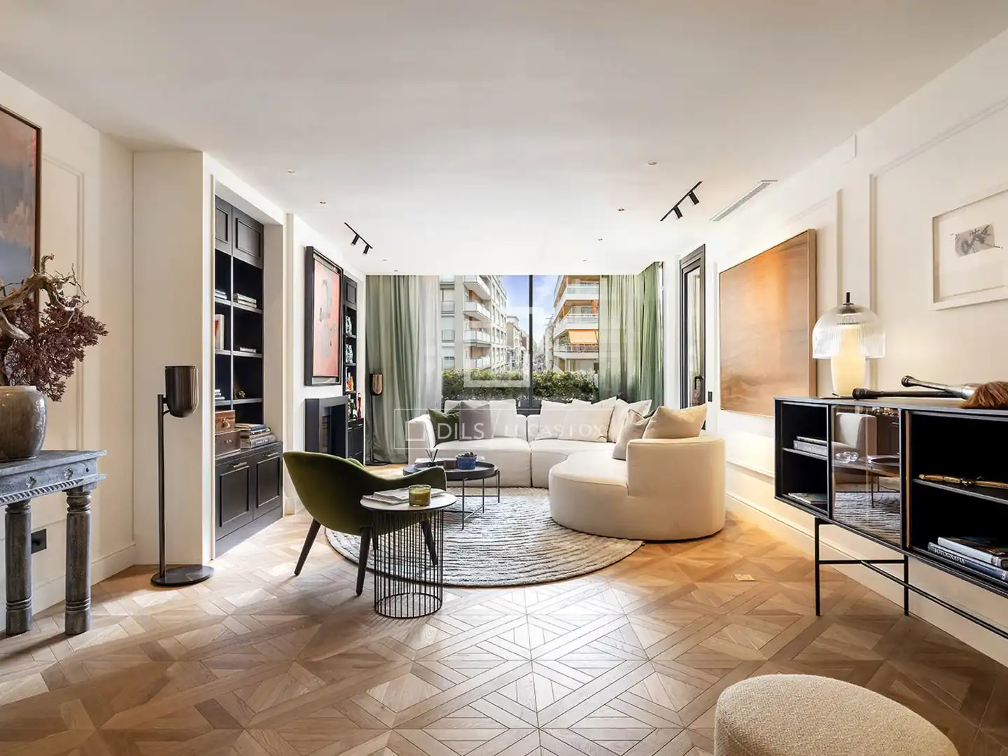 Living room of Flat for sale in Barcelona  with Air Conditioner, Heating and Parquet flooring
