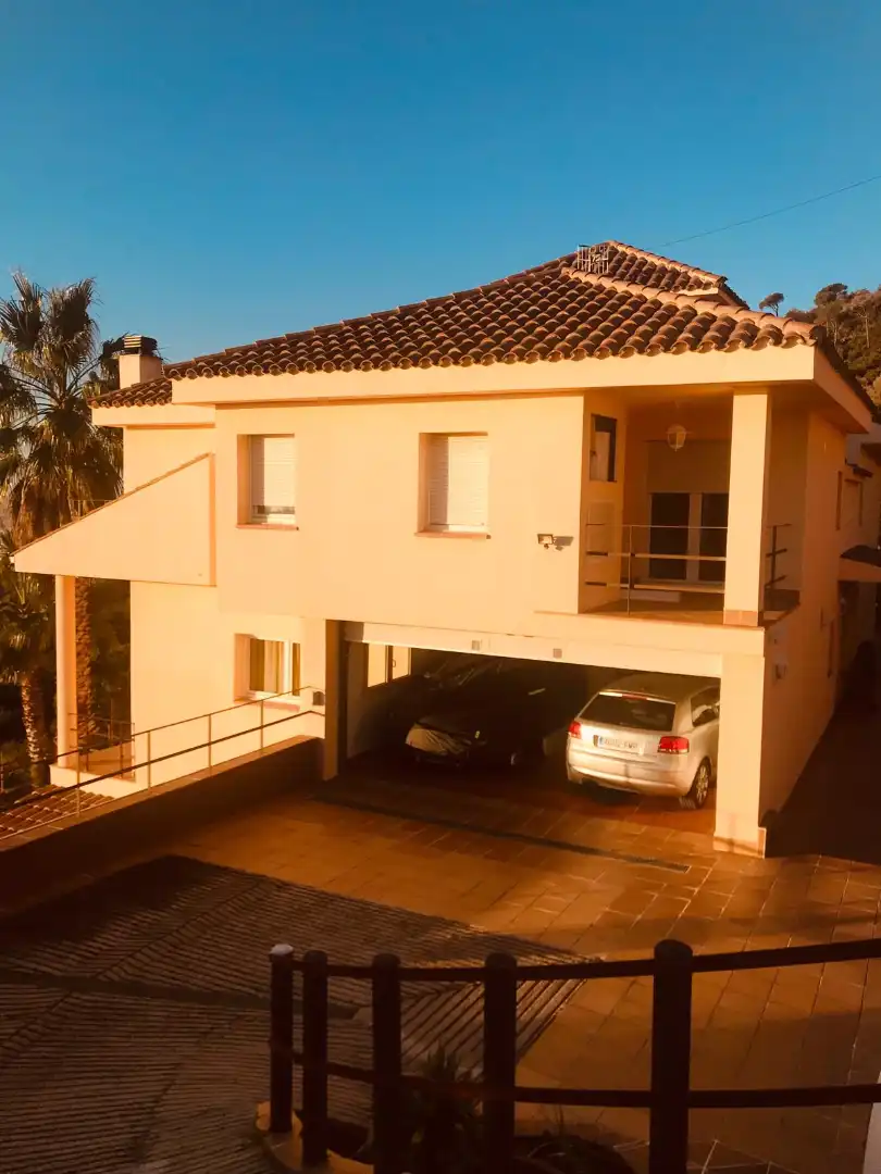 Casa amb terrassa en venda a Camí del Bosc, imagen 3