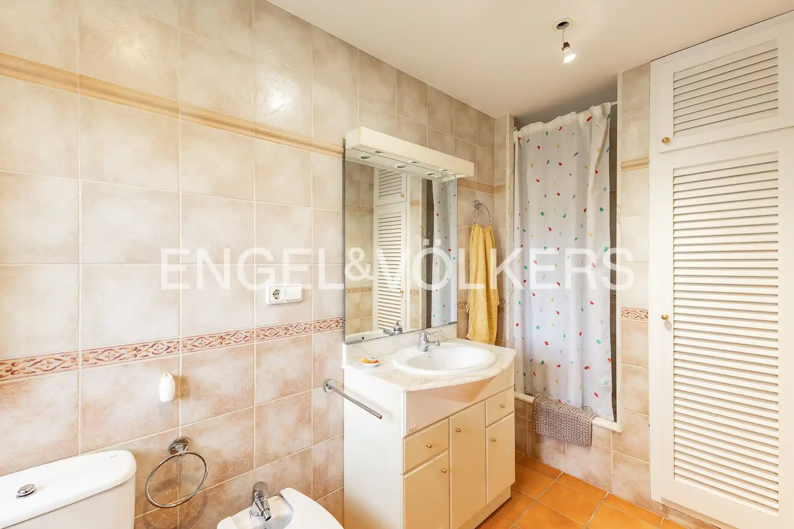 Badezimmer von Country house zum Verkauf in Mataró mit Heizung, Privatgarten und Terrasse