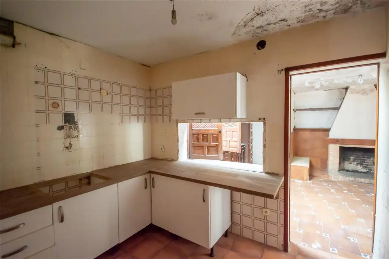 Cuina de Casa adosada en venda en Daimiel amb Terrassa i Piscina