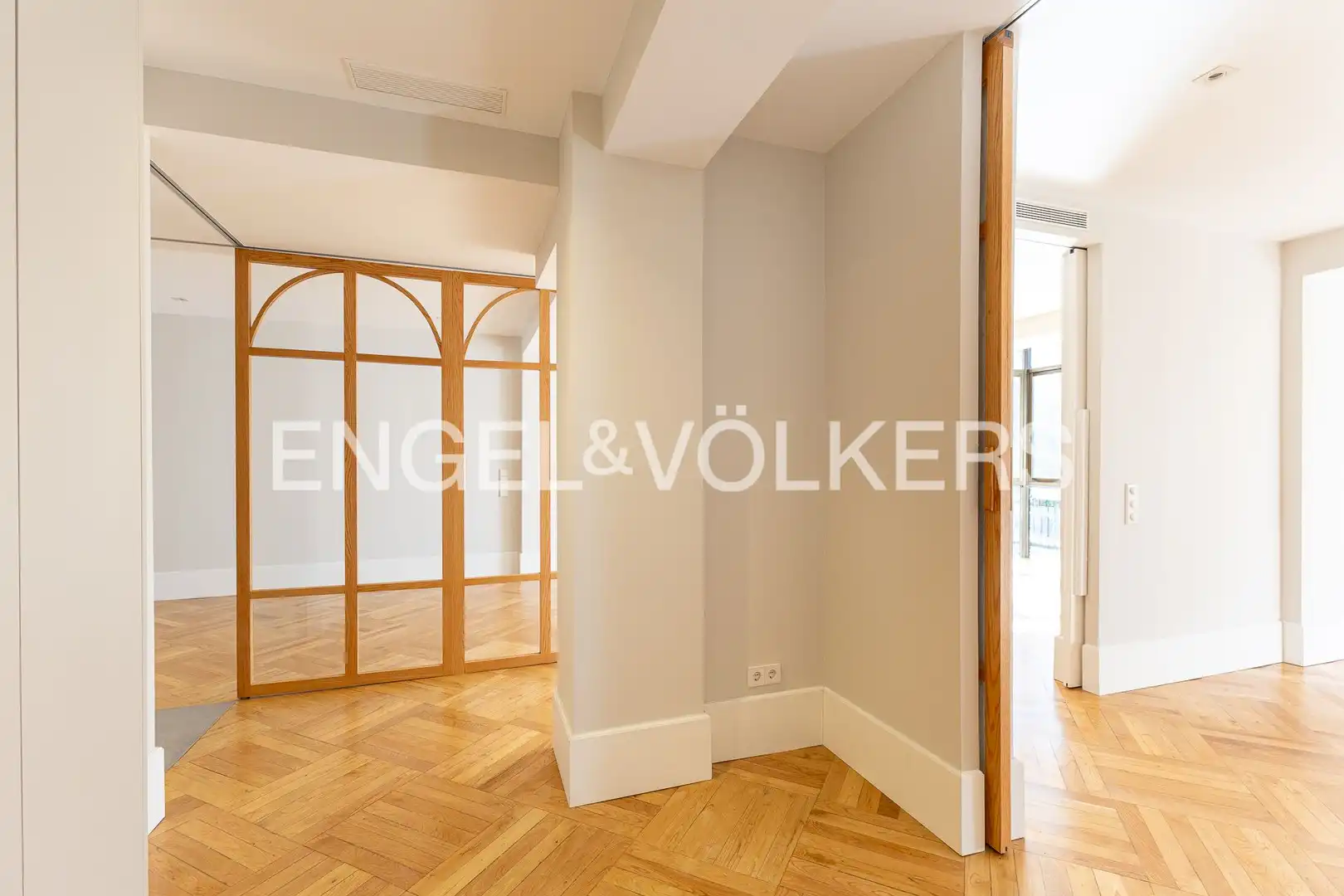 Wohnung zur Miete in Madrid mit Klimaanlage, Heizung und Parkett