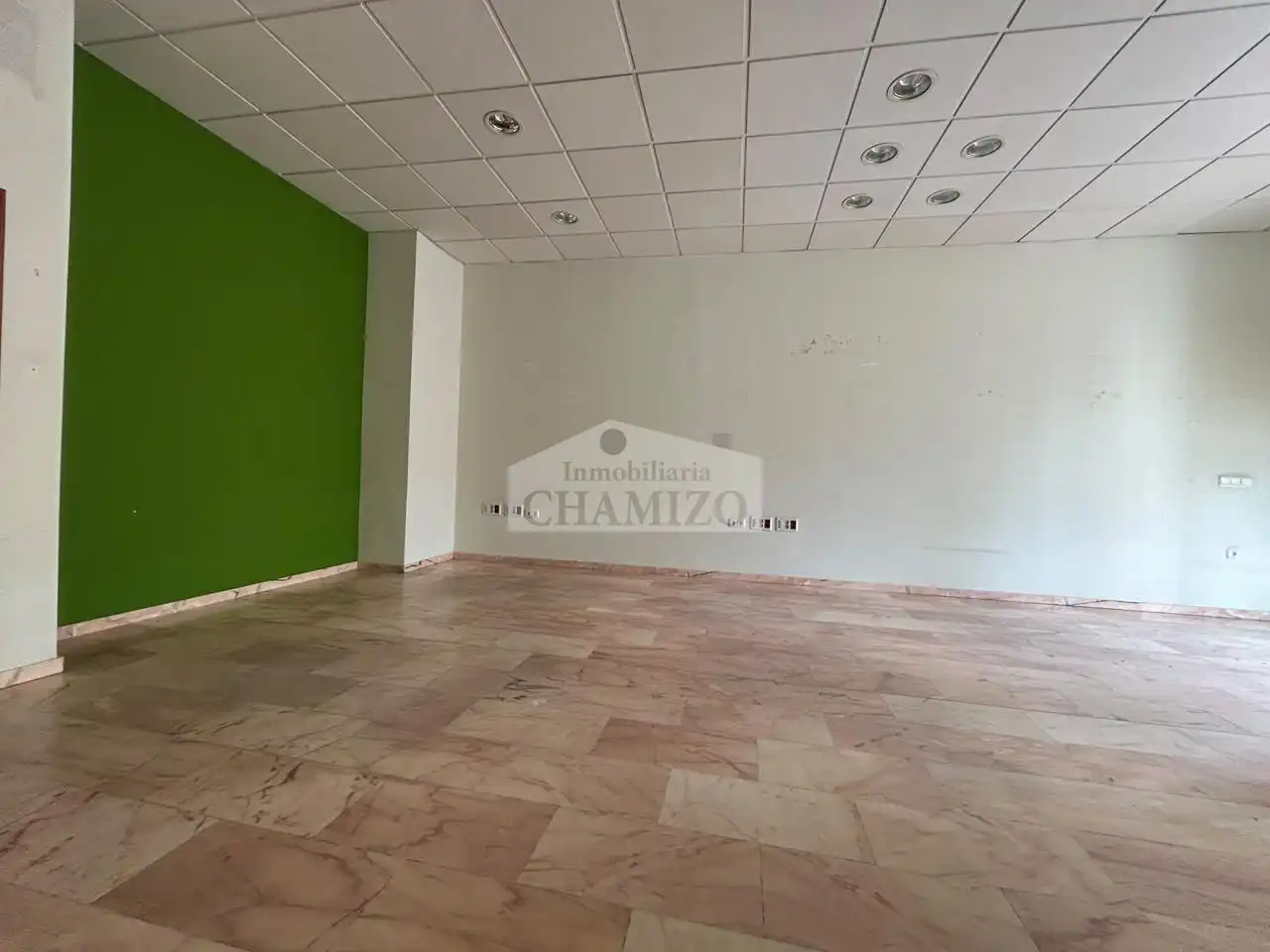 Local de alquiler en Don Benito, Badajoz