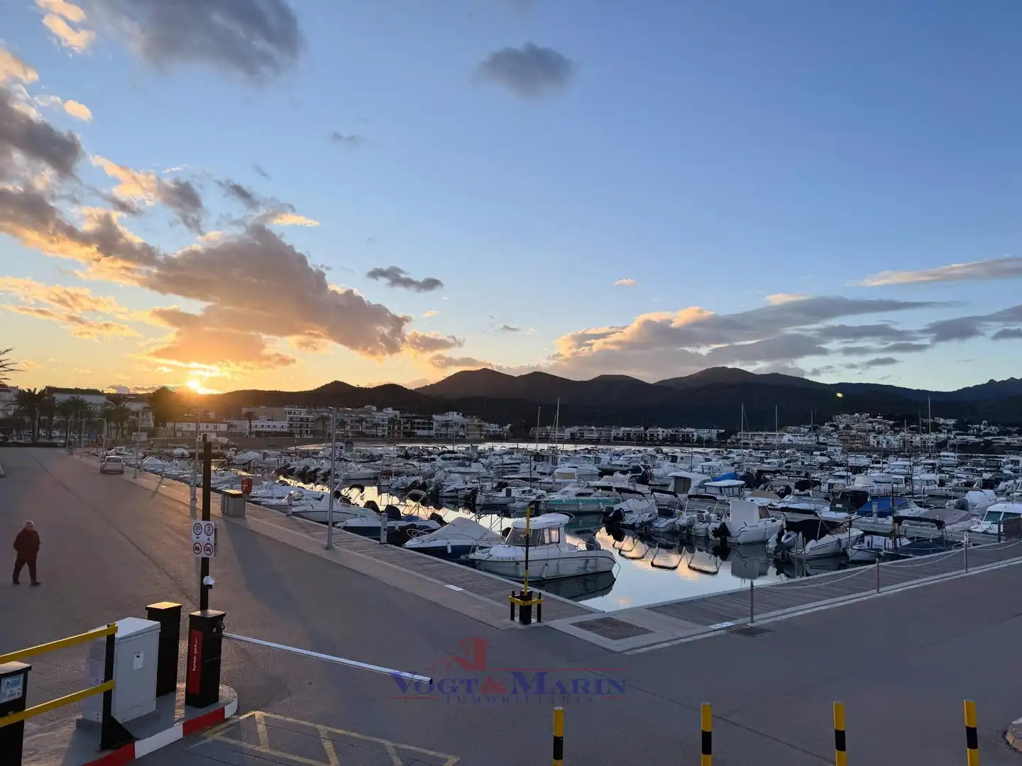 Residential land for sale in Carrer Port de la Selva, imagen 3