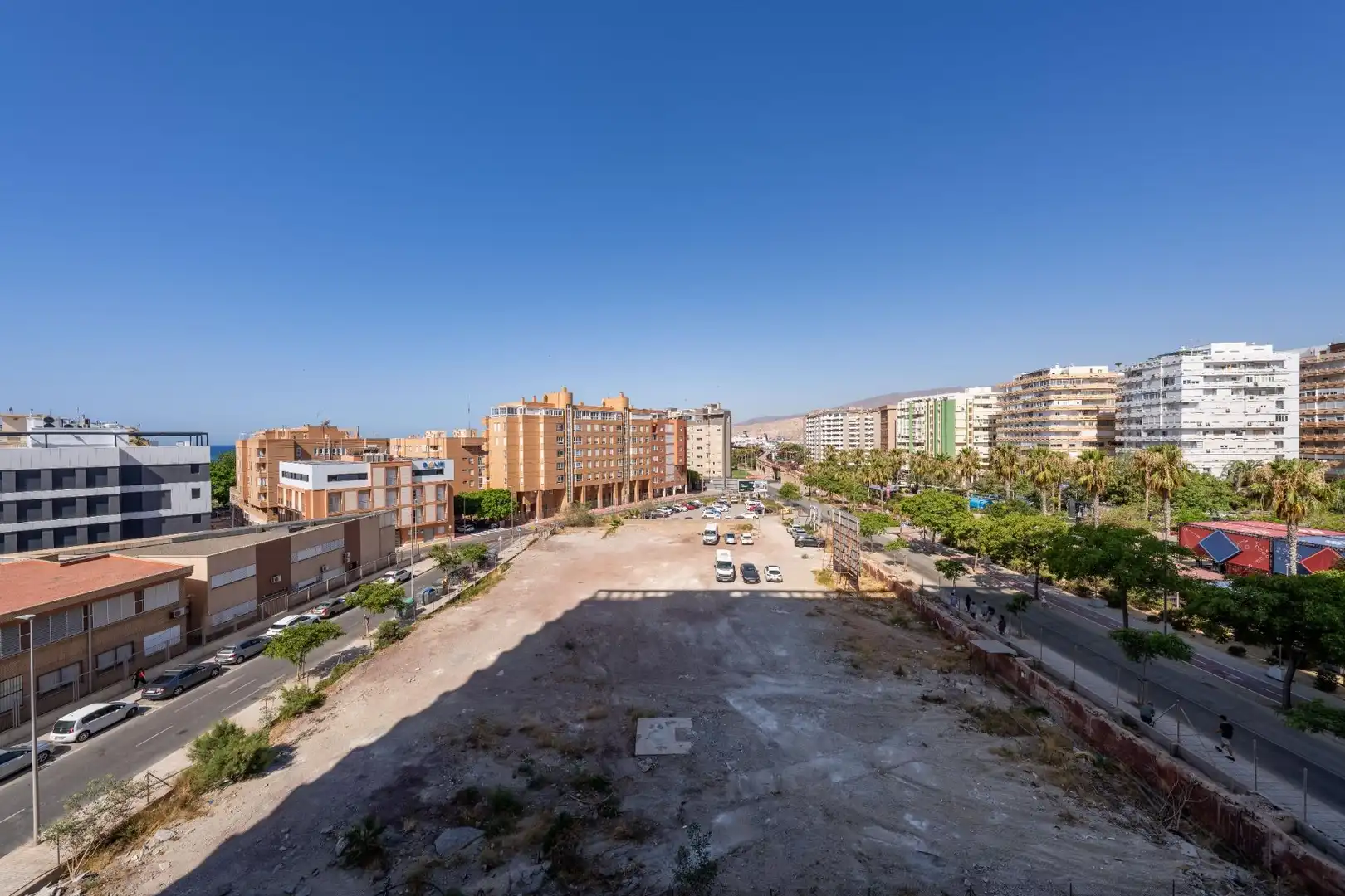 Vista exterior de Pis en venda en Almería amb Aire condicionat, Calefacció i Terrassa