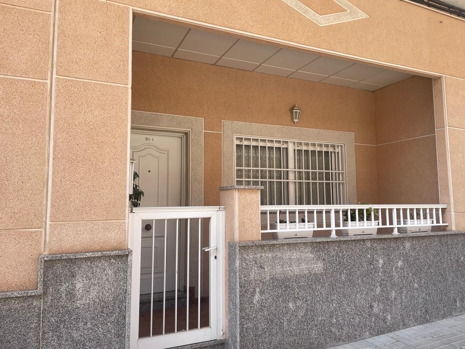 Vista exterior de Planta baja en venta en Elche / Elx con Aire acondicionado y Terraza