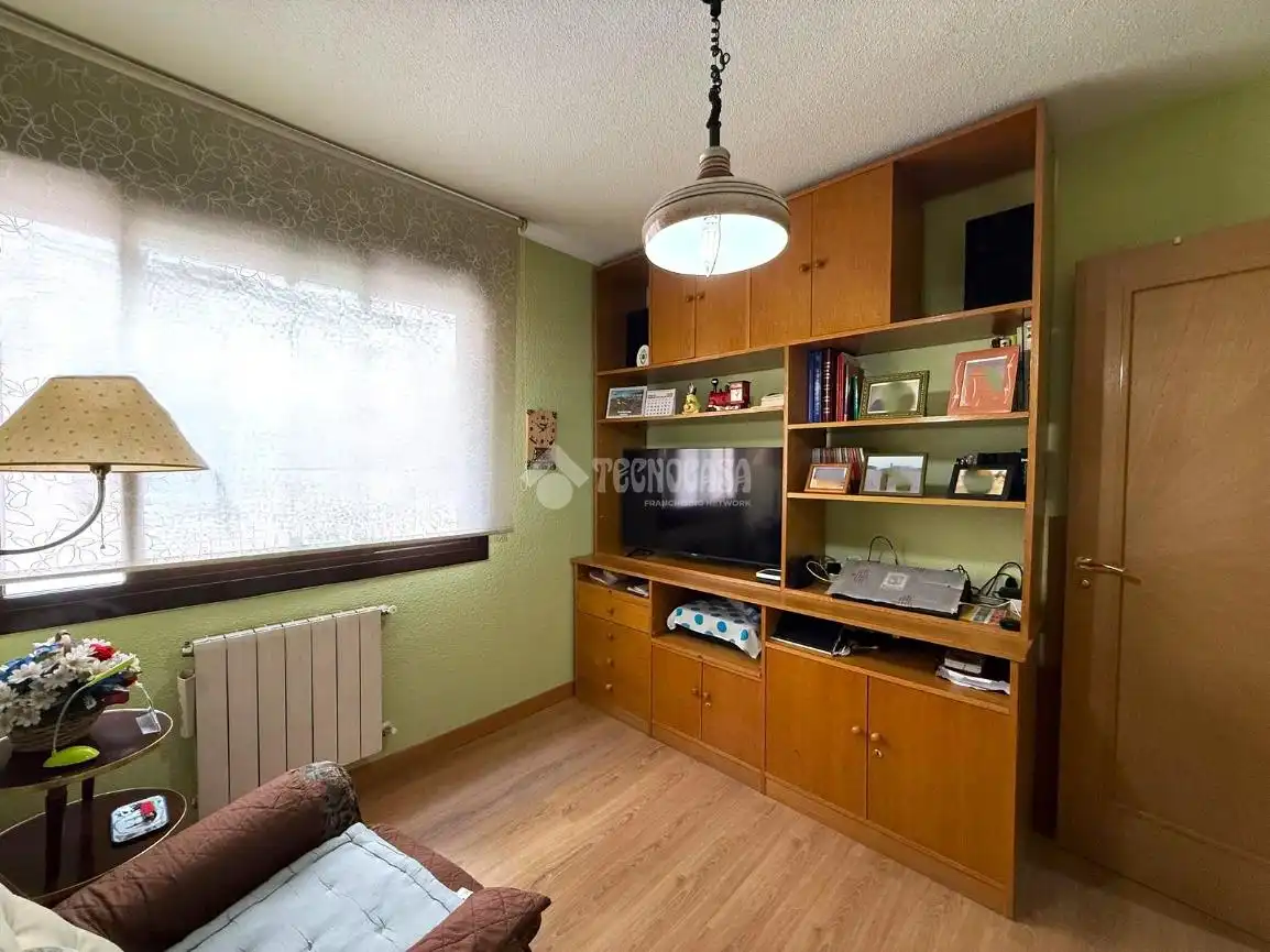 Habitación de Piso en venta en Madrid con Trastero