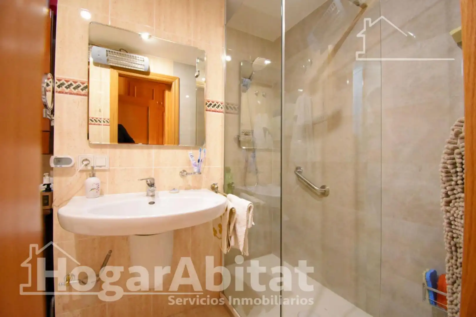 Bathroom of Flat for sale in Dénia  with Air Conditioner, Heating and Terrace