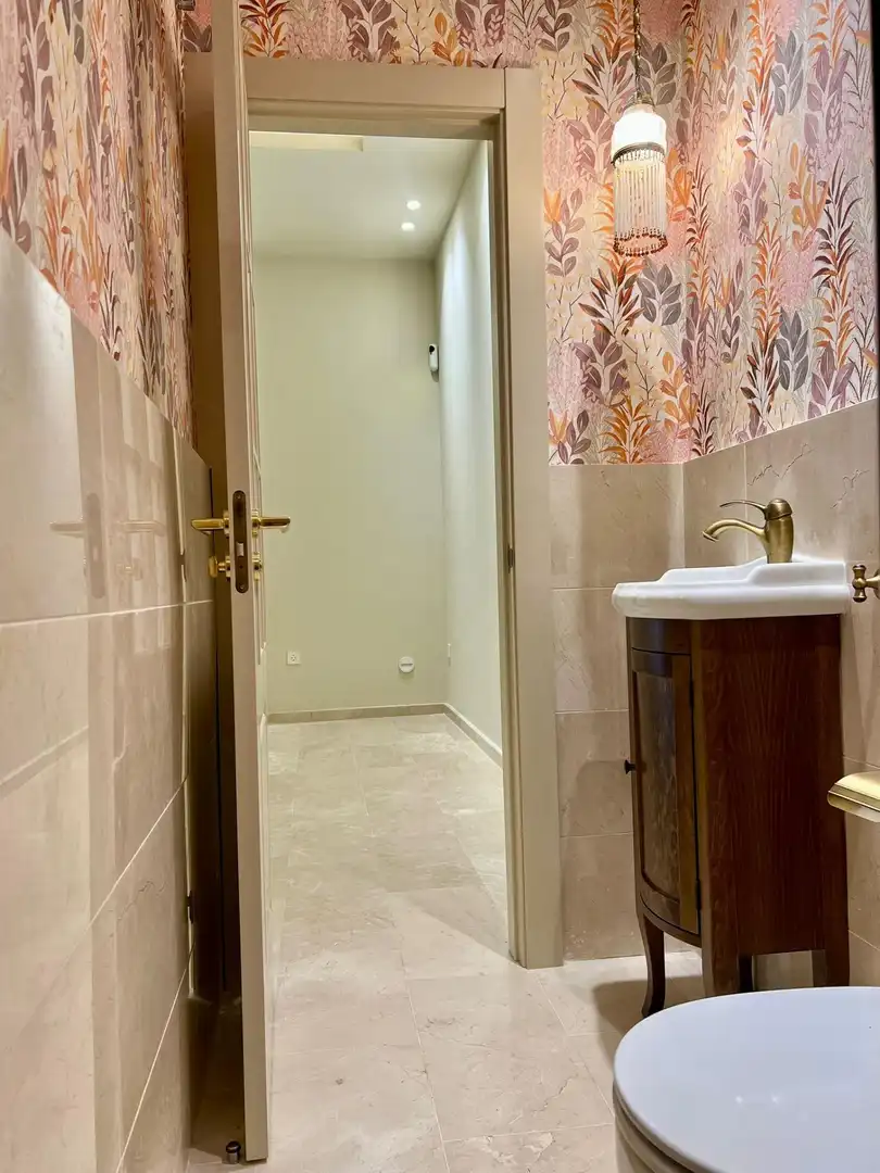 Baño de Dúplex de alquiler en Granada con Aire acondicionado y Alarma