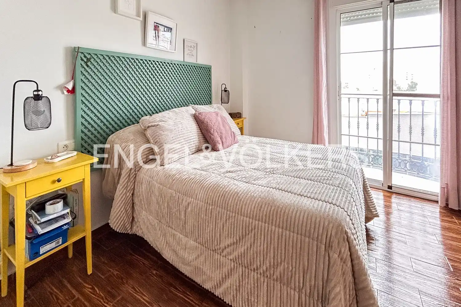 Schlafzimmer von Wohnung zum Verkauf in Isla Cristina mit Klimaanlage, Heizung und Terrasse