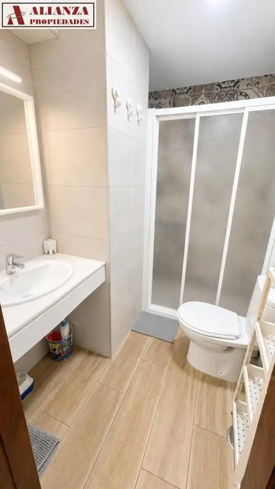 Bathroom of Flat for rent in Málaga  with Air Conditioner, Terrace and Furnished