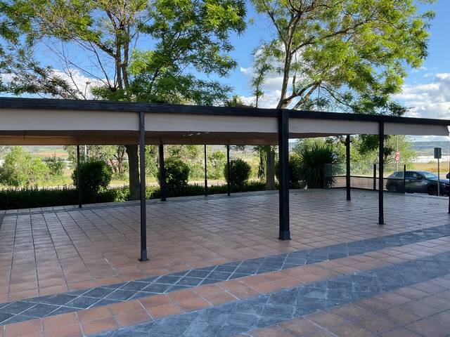 Local comercial en Alquiler en Avenida de Alcalá, 18 en La Paloma - Asfain