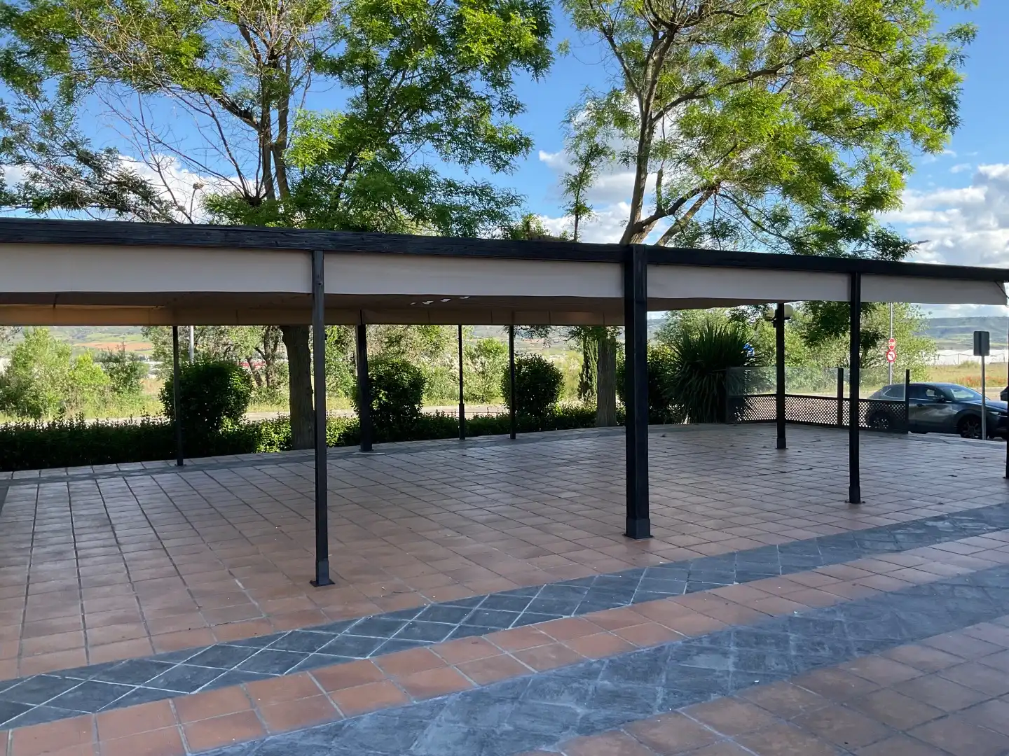 Terrassa de Local de lloguer en Azuqueca de Henares amb Aire condicionat, Terrassa i Moblat