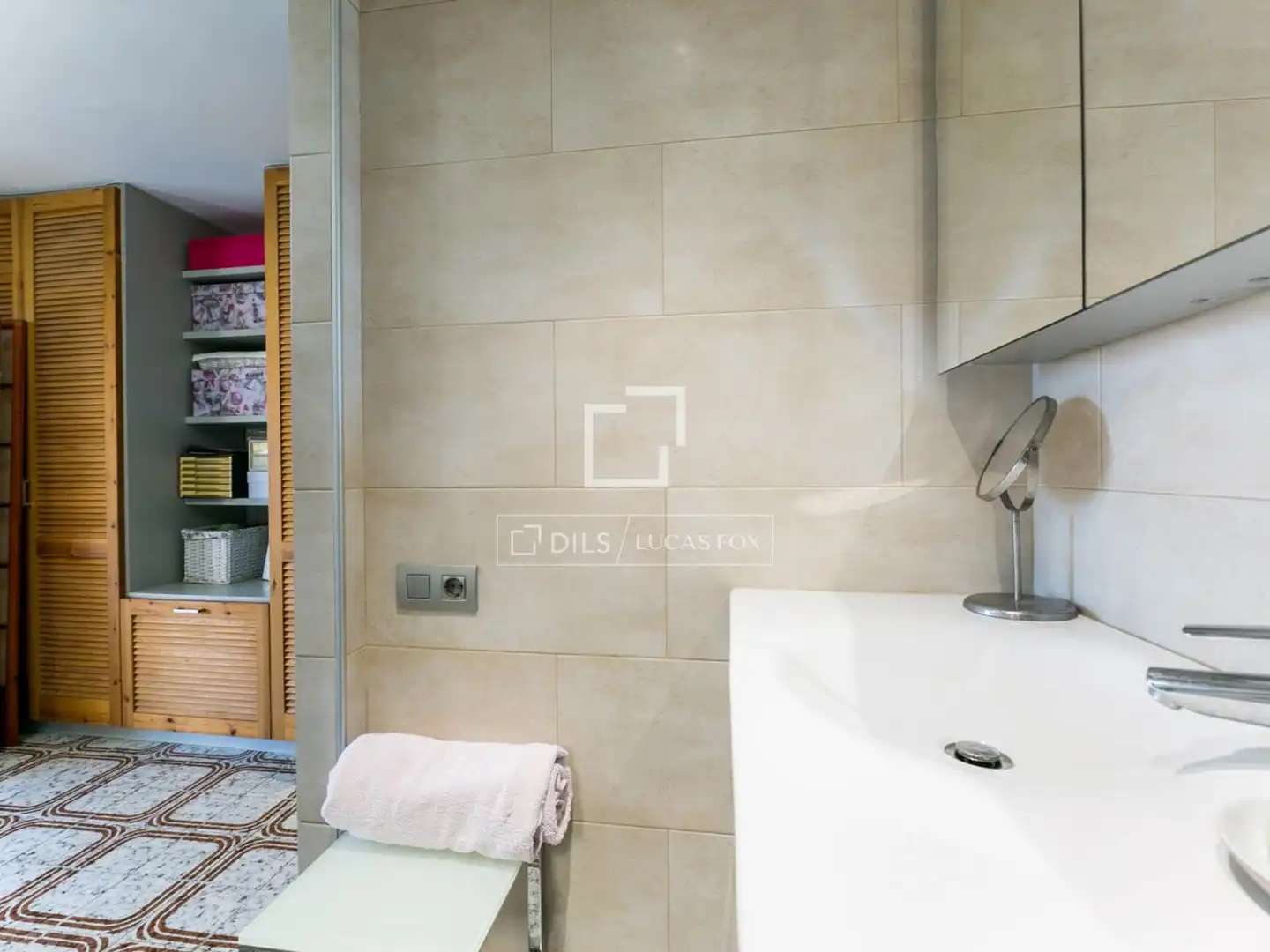 Badezimmer von Wohnung zum Verkauf in Castelldefels mit Heizung, Privatgarten und Terrasse