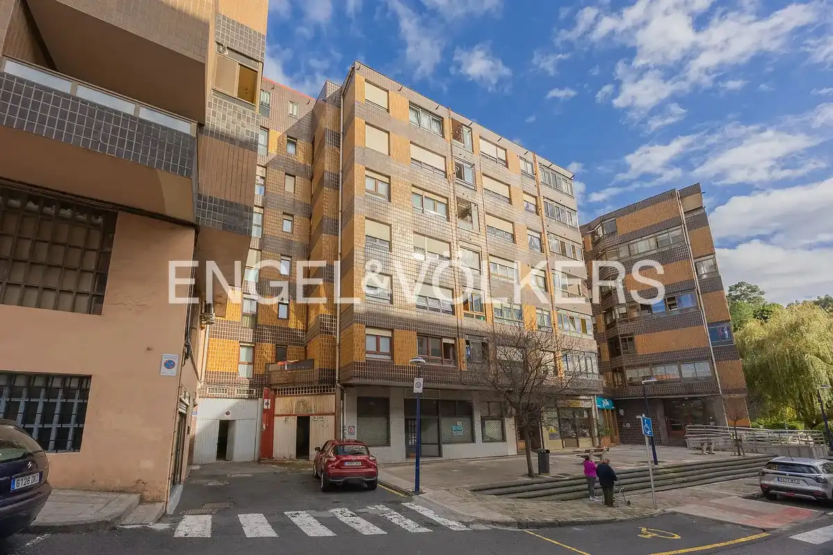 Local comercial en venda a Avenida San Antonio Hiribidea, imagen 4