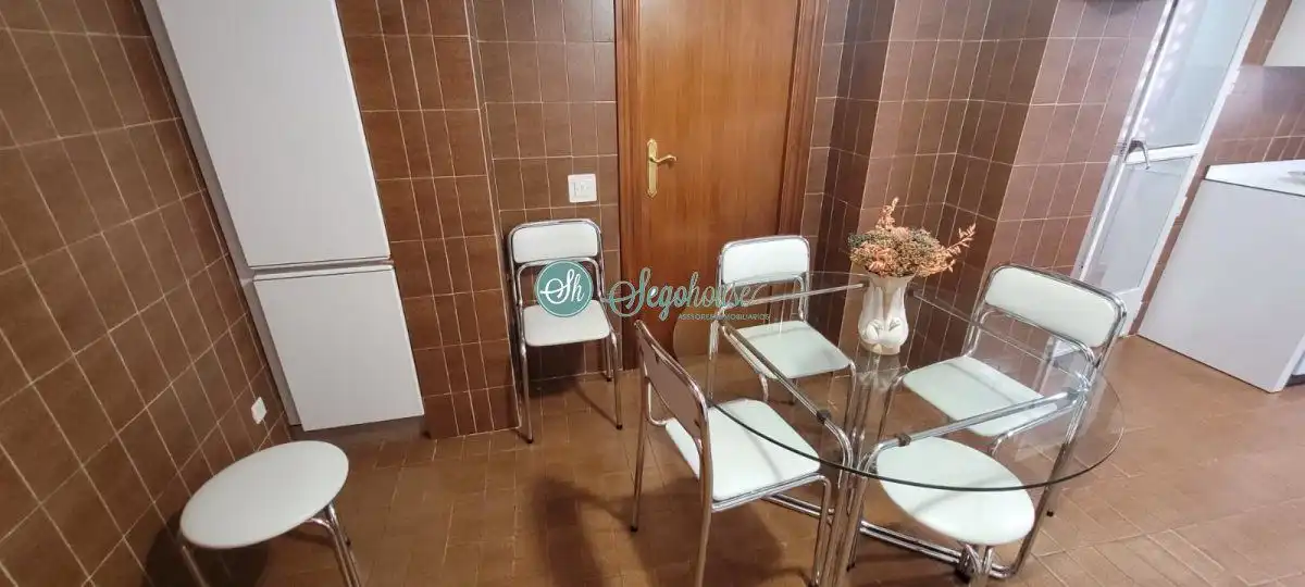 Kitchen of Flat for sale in Segovia  with Heating, Parquet flooring and Terrace