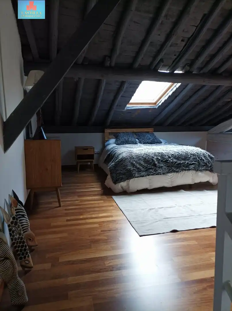 Schlafzimmer von Loft zum Verkauf in Ávila mit Heizung
